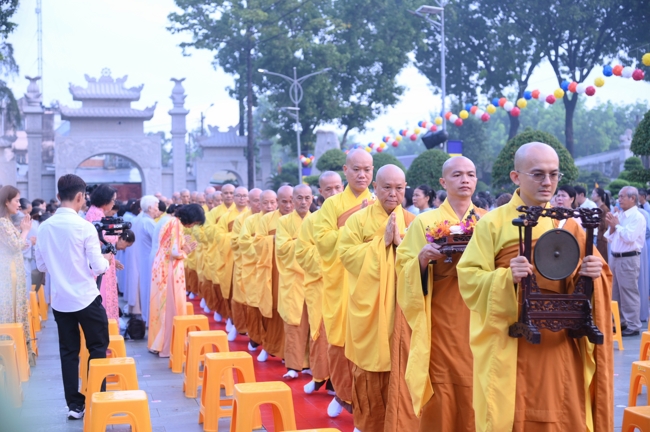 ĐẠI LỄ PHẬT ĐẢN PL.2570-DL.2026 | CHÙA HOẰNG PHÁP.
