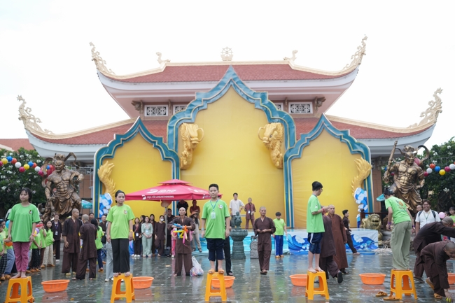 NGÀY TU HỌC THỨ BA KTMH THIẾU NHI - XUẤT GIA GIEO DUYÊN NĂM 2026, CHỦ ĐỀ BÔNG HOA NHỎ.