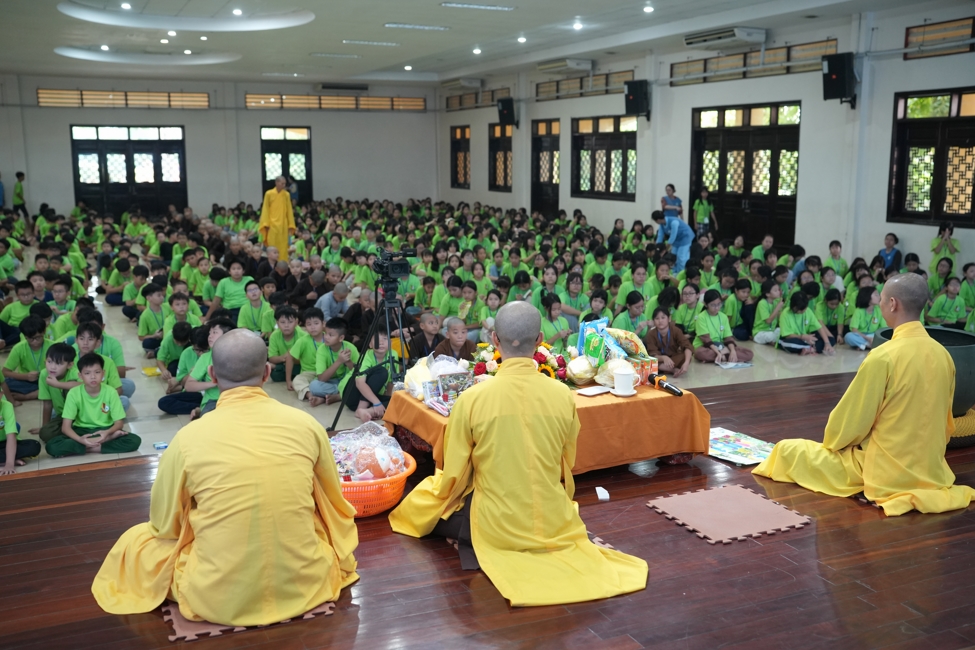 Ngày tu học thứ tư KTMH thiếu nhi - Xuất gia gieo duyên năm 2026, chủ đề “Bông Sen Nhỏ”.