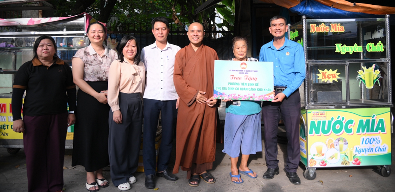 Chương trình từ thiện “Phương tiện nghĩa tình”.