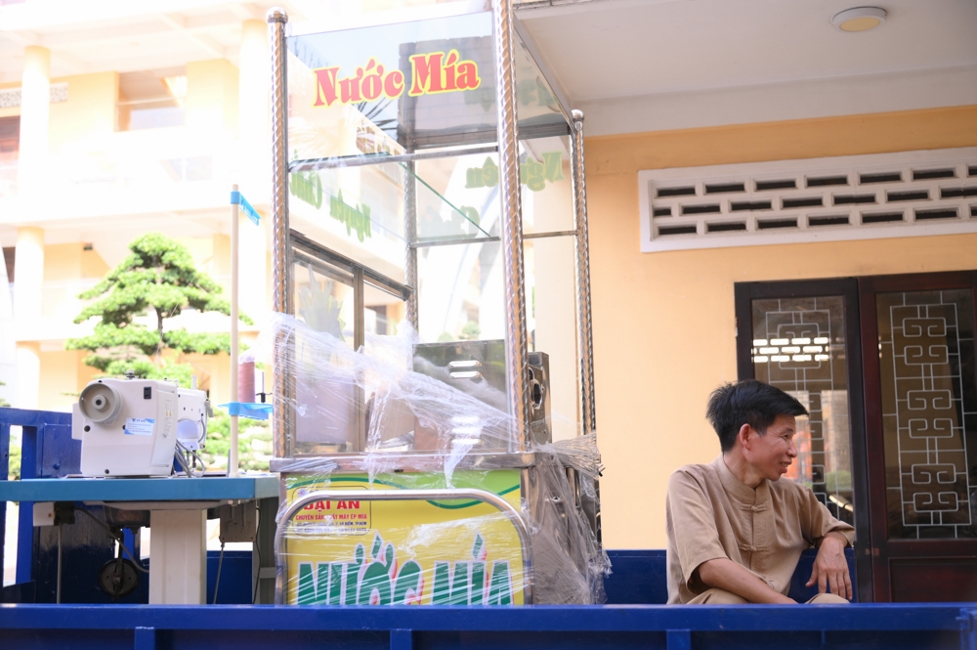 Chương trình từ thiện “Phương tiện nghĩa tình”.