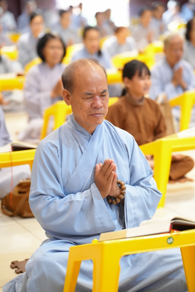 Khai kinh Lương Hoàng Sám mùa An cư kiết hạ PL.2670 | Chùa Hoằng Pháp.