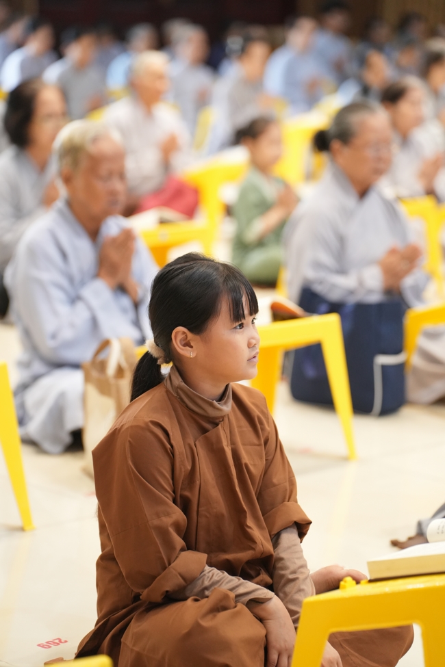 Khai kinh Lương Hoàng Sám mùa An cư kiết hạ PL.2670 | Chùa Hoằng Pháp.