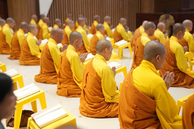 Khai kinh Lương Hoàng Sám mùa An cư kiết hạ PL.2670 | Chùa Hoằng Pháp.