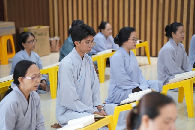 Khai kinh Lương Hoàng Sám mùa An cư kiết hạ PL.2670 | Chùa Hoằng Pháp.