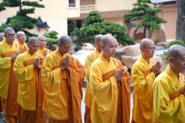 Khai kinh Lương Hoàng Sám mùa An cư kiết hạ PL.2670 | Chùa Hoằng Pháp.