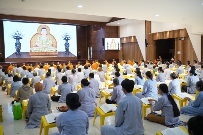 Khai kinh Lương Hoàng Sám mùa An cư kiết hạ PL.2670 | Chùa Hoằng Pháp.
