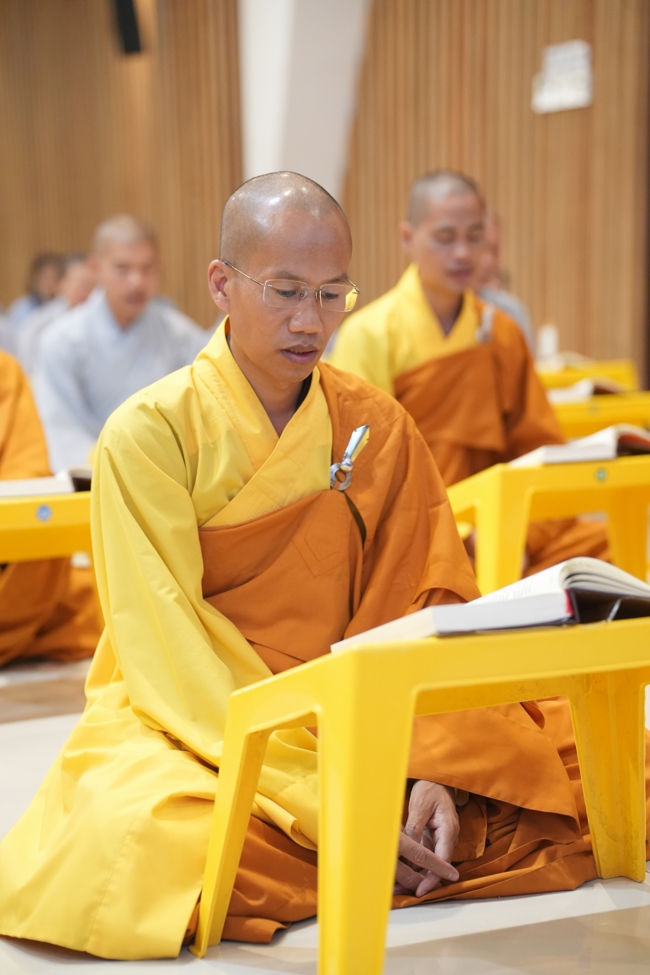 Khai kinh Lương Hoàng Sám mùa An cư kiết hạ PL.2670 | Chùa Hoằng Pháp.