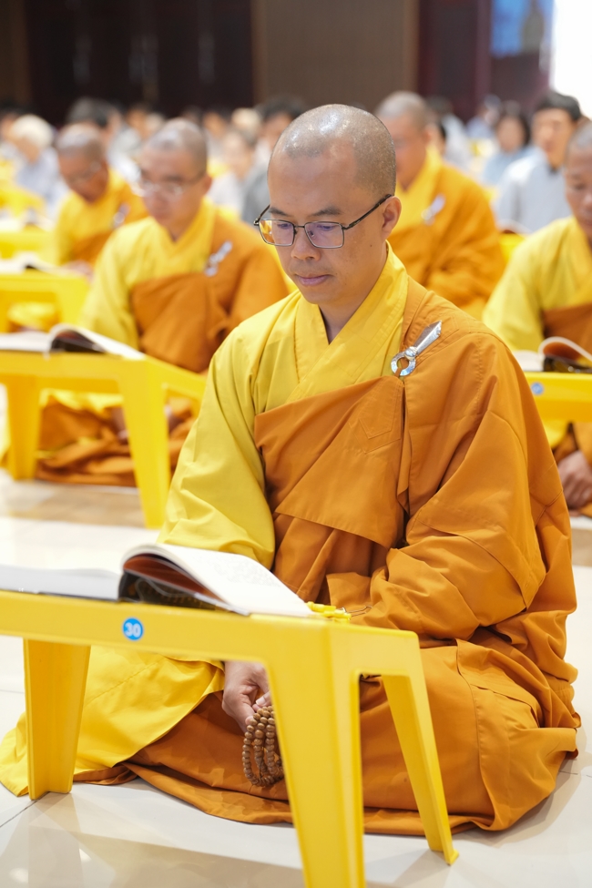 Khai kinh Lương Hoàng Sám mùa An cư kiết hạ PL.2670 | Chùa Hoằng Pháp.