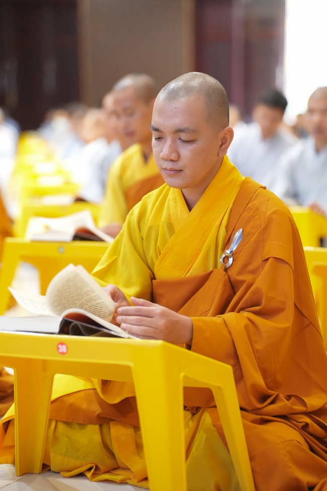 Khai kinh Lương Hoàng Sám mùa An cư kiết hạ PL.2670 | Chùa Hoằng Pháp.