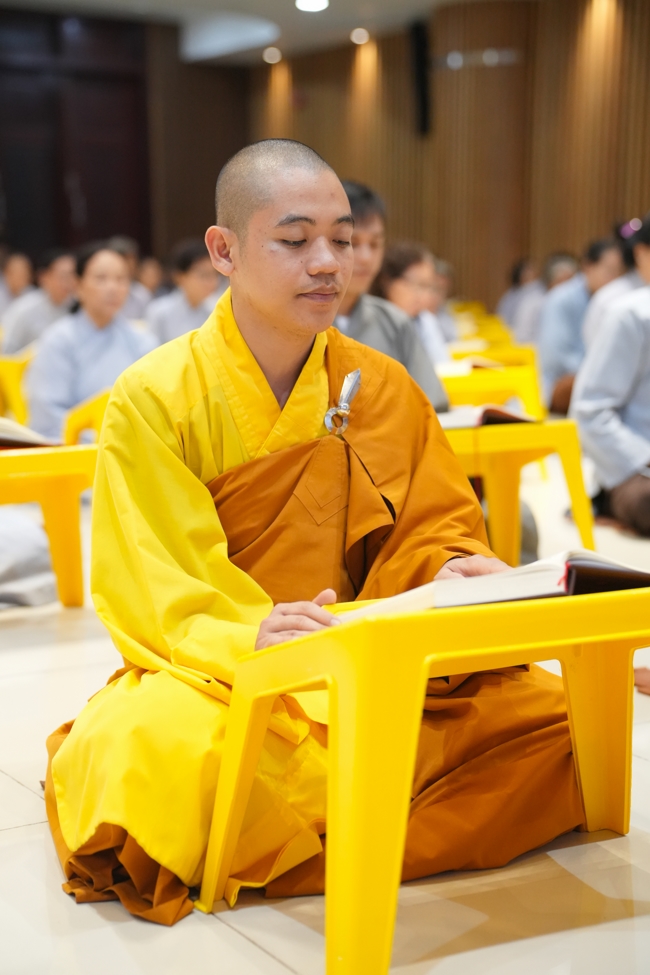 Khai kinh Lương Hoàng Sám mùa An cư kiết hạ PL.2670 | Chùa Hoằng Pháp.