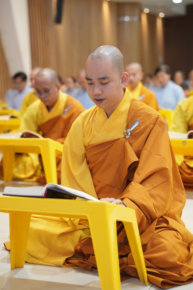 Khai kinh Lương Hoàng Sám mùa An cư kiết hạ PL.2670 | Chùa Hoằng Pháp.