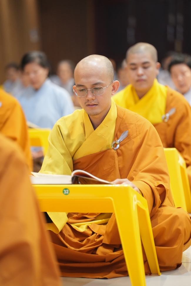 Khai kinh Lương Hoàng Sám mùa An cư kiết hạ PL.2670 | Chùa Hoằng Pháp.