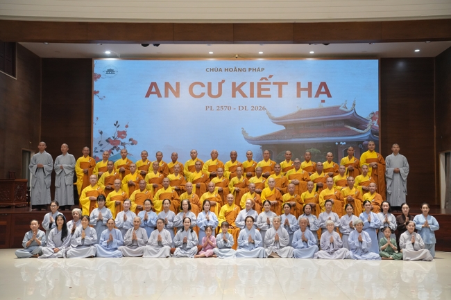 Khai kinh Lương Hoàng Sám mùa An cư kiết hạ PL.2670 | Chùa Hoằng Pháp.