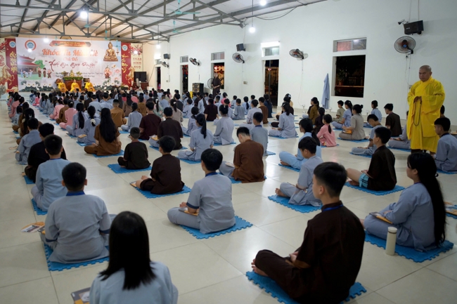 Ngày tu học thứ hai trong Khóa tu mùa hè tại Chùa Đống Cao (Thanh Hóa).