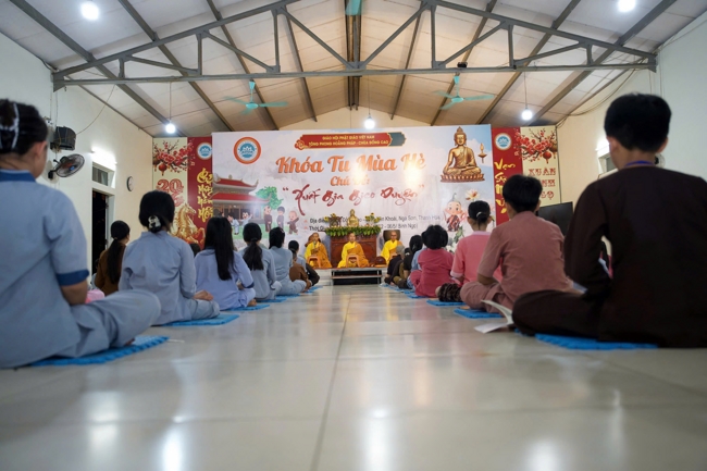 Ngày tu học thứ hai trong Khóa tu mùa hè tại Chùa Đống Cao (Thanh Hóa).