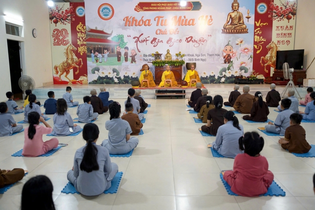 Ngày tu học thứ hai trong Khóa tu mùa hè tại Chùa Đống Cao (Thanh Hóa).