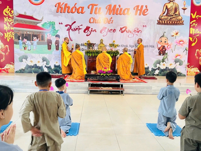 Ngày tu học thứ hai trong Khóa tu mùa hè tại Chùa Đống Cao (Thanh Hóa).