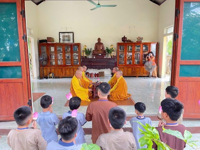 Ngày tu học thứ hai trong Khóa tu mùa hè tại Chùa Đống Cao (Thanh Hóa).
