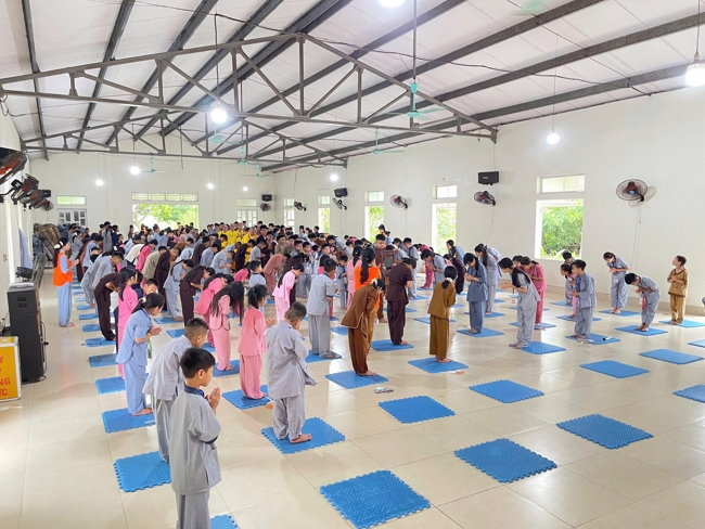 Ngày tu học thứ hai trong Khóa tu mùa hè tại Chùa Đống Cao (Thanh Hóa).