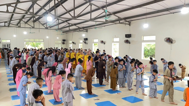 Ngày tu học thứ hai trong Khóa tu mùa hè tại Chùa Đống Cao (Thanh Hóa).