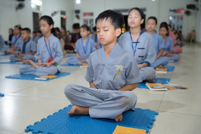 Ngày tu học thứ hai trong Khóa tu mùa hè tại Chùa Đống Cao (Thanh Hóa).