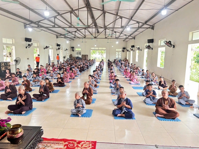 Ngày tu học thứ hai trong Khóa tu mùa hè tại Chùa Đống Cao (Thanh Hóa).