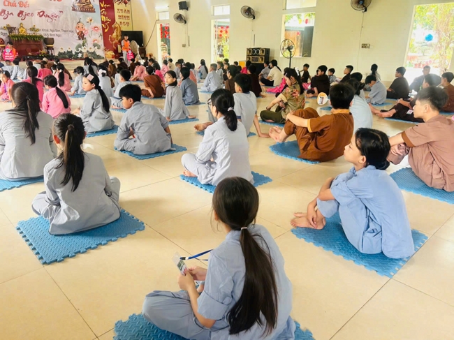 Ngày tu học thứ hai trong Khóa tu mùa hè tại Chùa Đống Cao (Thanh Hóa).
