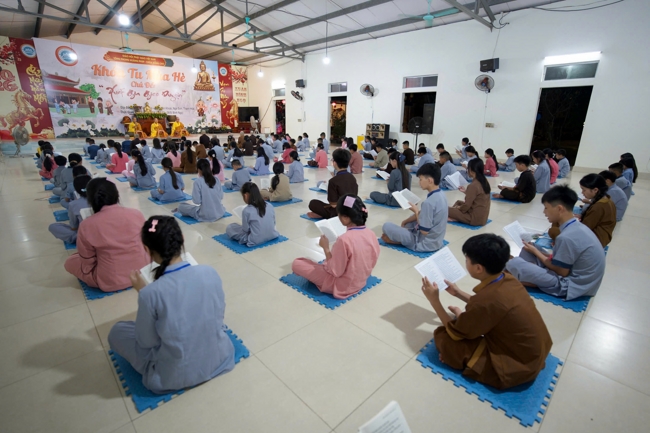 Ngày tu học thứ hai trong Khóa tu mùa hè tại Chùa Đống Cao (Thanh Hóa).