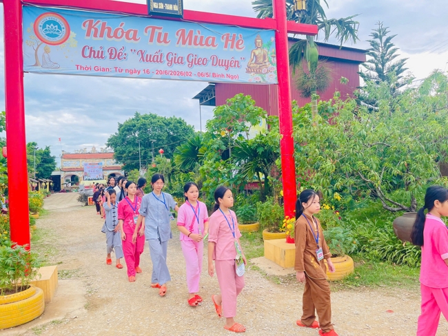 Ngày tu học thứ tư trong Khóa tu mùa hè tại Chùa Đống Cao (Thanh Hóa).