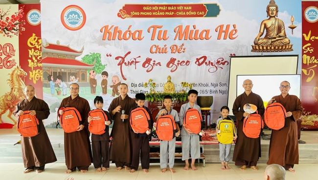 Ngày tu học thứ tư trong Khóa tu mùa hè tại Chùa Đống Cao (Thanh Hóa).