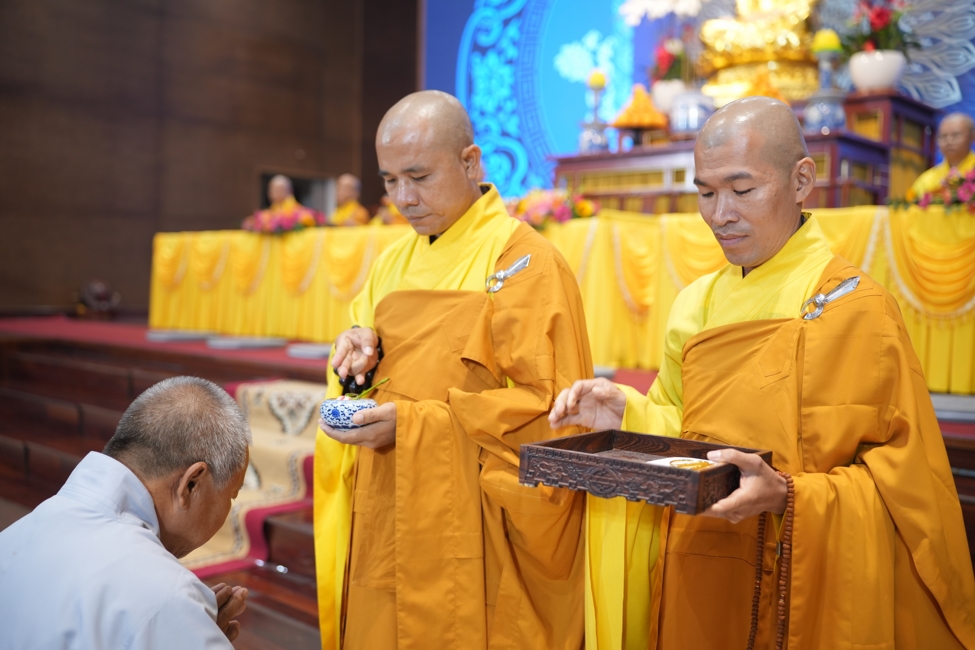 LỄ THẾ PHÁT XUẤT GIA NĂM 2026 - CHÙA HOẰNG PHÁP.