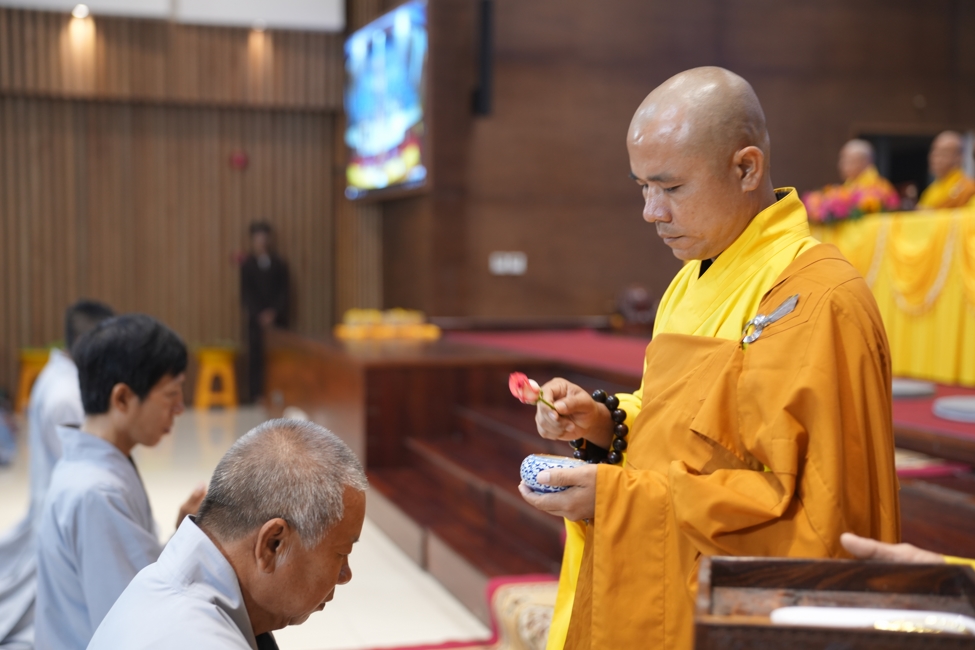 LỄ THẾ PHÁT XUẤT GIA NĂM 2026 - CHÙA HOẰNG PHÁP.