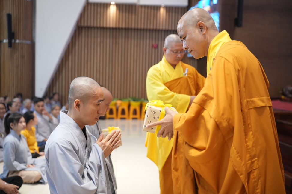 LỄ THẾ PHÁT XUẤT GIA NĂM 2026 - CHÙA HOẰNG PHÁP.