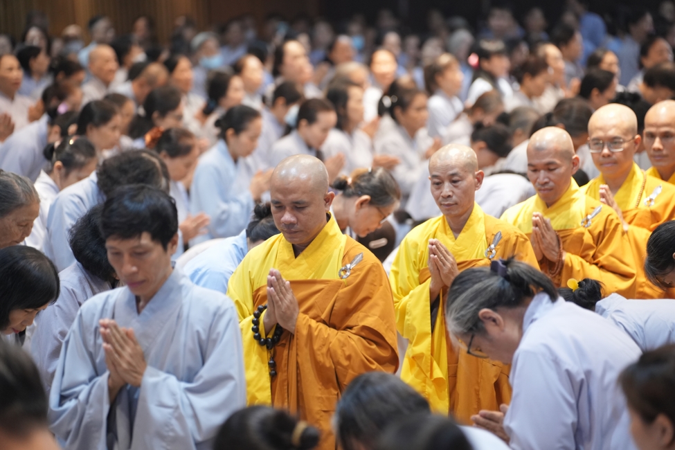 LỄ THẾ PHÁT XUẤT GIA NĂM 2026 - CHÙA HOẰNG PHÁP.