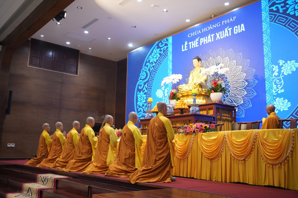 LỄ THẾ PHÁT XUẤT GIA NĂM 2026 - CHÙA HOẰNG PHÁP.