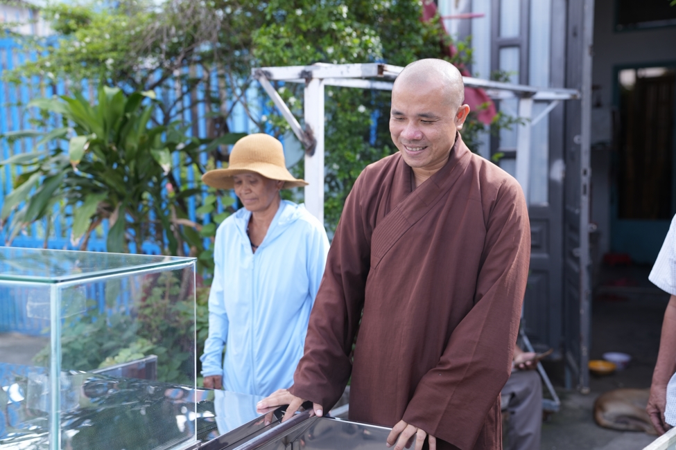Chương trình từ thiện “Phương tiện nghĩa tình”.