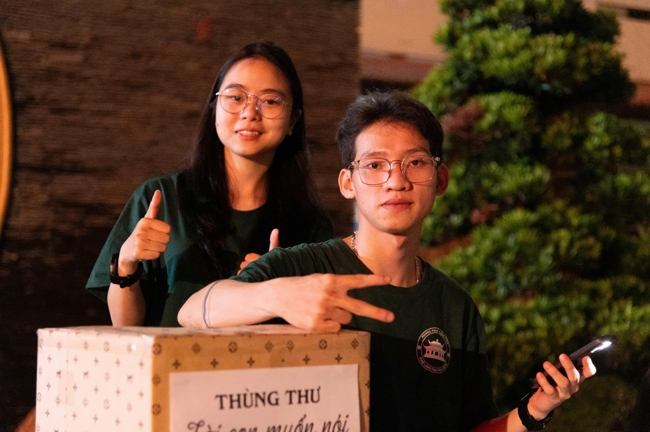 Chương trình “Lá Thư Gửi Thầy” trước thềm Khoá tu sinh viên hướng về Phật pháp.