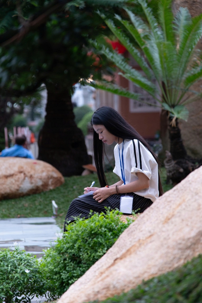 Chương trình “Lá Thư Gửi Thầy” trước thềm Khoá tu sinh viên hướng về Phật pháp.