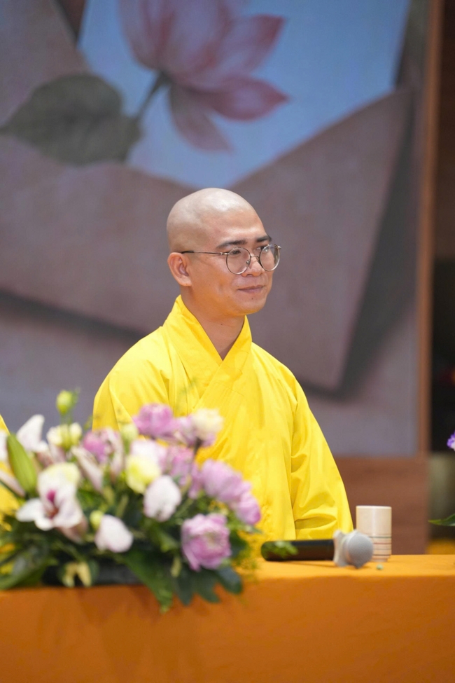 Chương trình “Lá Thư Gửi Thầy” trước thềm Khoá tu sinh viên hướng về Phật pháp.