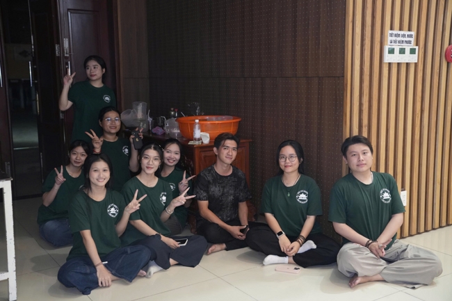 Chương trình “Lá Thư Gửi Thầy” trước thềm Khoá tu sinh viên hướng về Phật pháp.