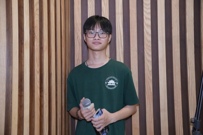 Chương trình “Lá Thư Gửi Thầy” trước thềm Khoá tu sinh viên hướng về Phật pháp.