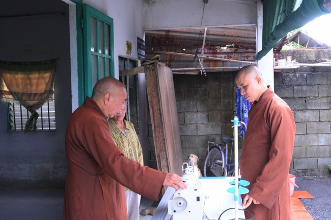 Chương trình từ thiện “Phương tiện nghĩa tình”.