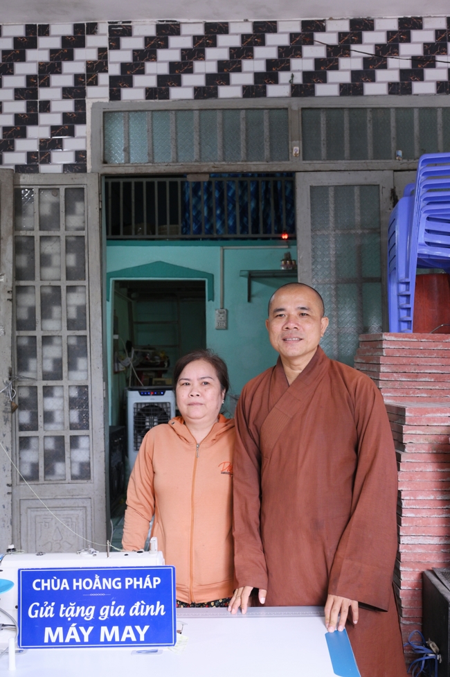 Chương trình từ thiện “Phương tiện nghĩa tình”.