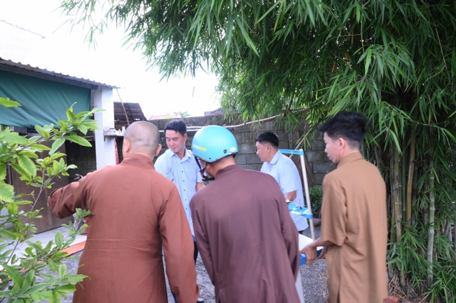 Chương trình từ thiện “Phương tiện nghĩa tình”.