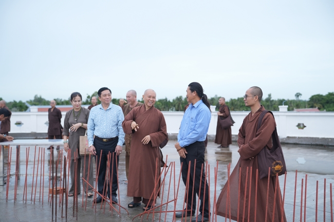 LỄ KHỞI CÔNG XÂY DỰNG ĐẠI TƯỢNG PHẬT THÍCH CA MÂU NI TẠI CHÙA TRƯỜNG PHÁP (HẬU GIANG).