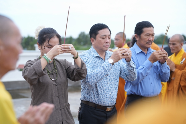 LỄ KHỞI CÔNG XÂY DỰNG ĐẠI TƯỢNG PHẬT THÍCH CA MÂU NI TẠI CHÙA TRƯỜNG PHÁP (HẬU GIANG).