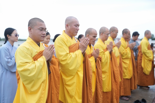 LỄ KHỞI CÔNG XÂY DỰNG ĐẠI TƯỢNG PHẬT THÍCH CA MÂU NI TẠI CHÙA TRƯỜNG PHÁP (HẬU GIANG).