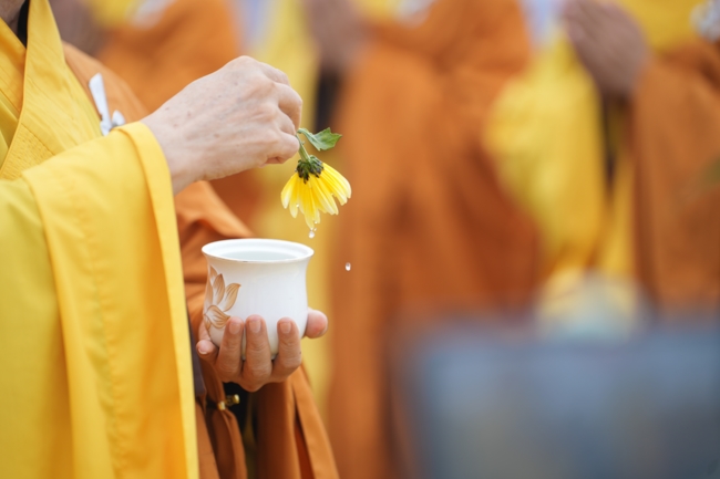 LỄ KHỞI CÔNG XÂY DỰNG ĐẠI TƯỢNG PHẬT THÍCH CA MÂU NI TẠI CHÙA TRƯỜNG PHÁP (HẬU GIANG).