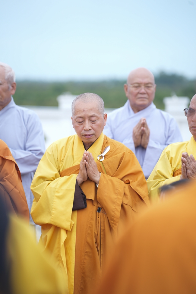 LỄ KHỞI CÔNG XÂY DỰNG ĐẠI TƯỢNG PHẬT THÍCH CA MÂU NI TẠI CHÙA TRƯỜNG PHÁP (HẬU GIANG).